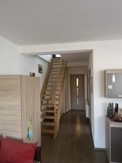 Casă cu 3 camere cu Teren 234 Mp în Exterior Vest
