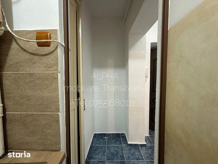 Garsoniera parter,zona Bradet - 1