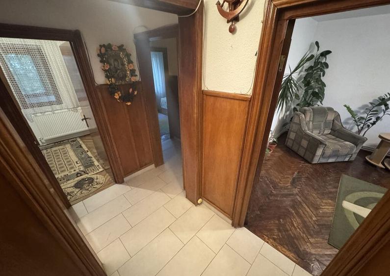 Apartament 3 camere zona Inel 2 - 4