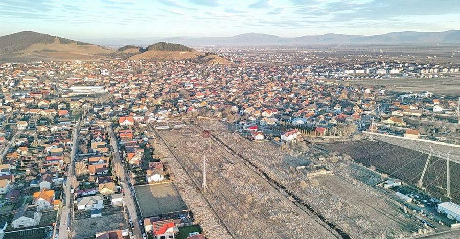 Teren intravilan cu Autorizatie de Construire - 1