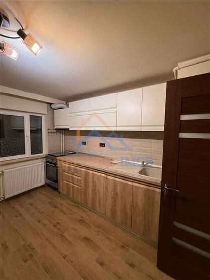 Vanzare apartament 3 camere zona Virtuti - Orsova, bloc 1989 reabilitat termic, - 3