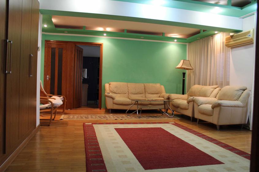 Apartament de Vanzare pe Blvd. 1 Decembrie, 3 camere, 84 Mp. - 7