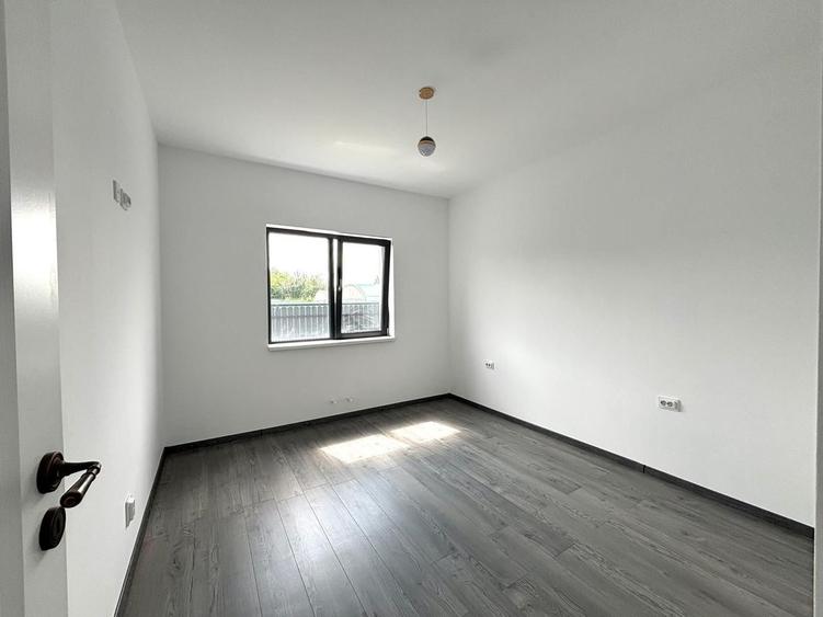 Super pret - Casa individuala cu 4 camere - Sanmihaiu Roman - 4