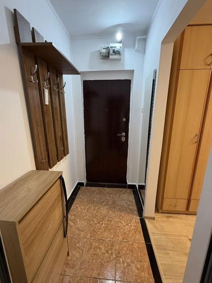 Garsoniera de inchiriat Sector 3 - 8