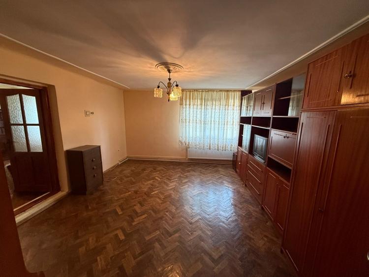 Casa 3 camere + teren 912mp zona Caraiman - 2