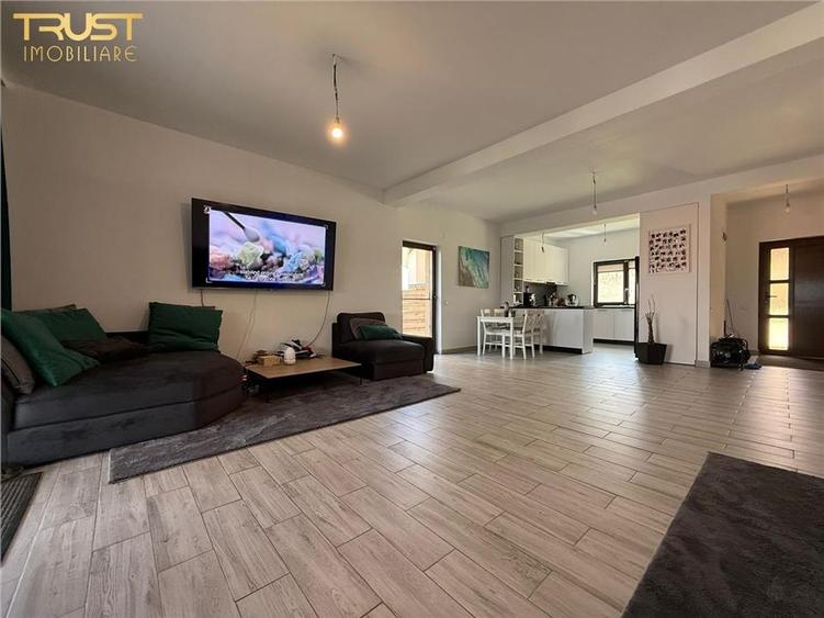 Casa unifamiliala | COMISION 0 | Dezmir | 120 MP | Mobilata - 1