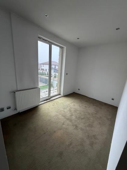 Tunari 1 Decembrie Nr.136 - 22