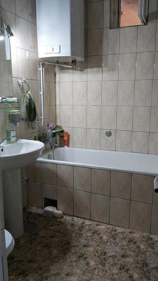 Vand apartament 2 camere strada Babadag - 2