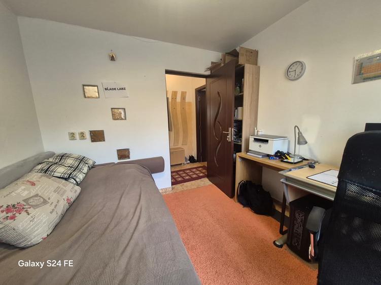 De vânzare – Apartament cu 4 camere | 80 mp | Parter înalt | Boxă + Parcare | Zo - 7