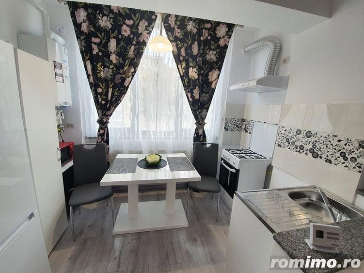 Garsoniera recent renovata zona Calea Mosilor cu centrala proprie - 1