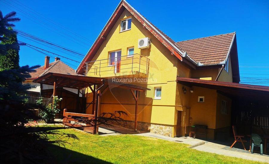 Vila moderna cu gradina frumoasa, in zona Trei Stejari