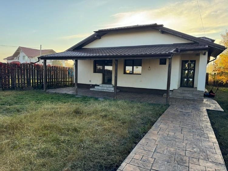 Casă parter, 3 dormitoare, teren 450 mp, Darza – Crevedia - 1