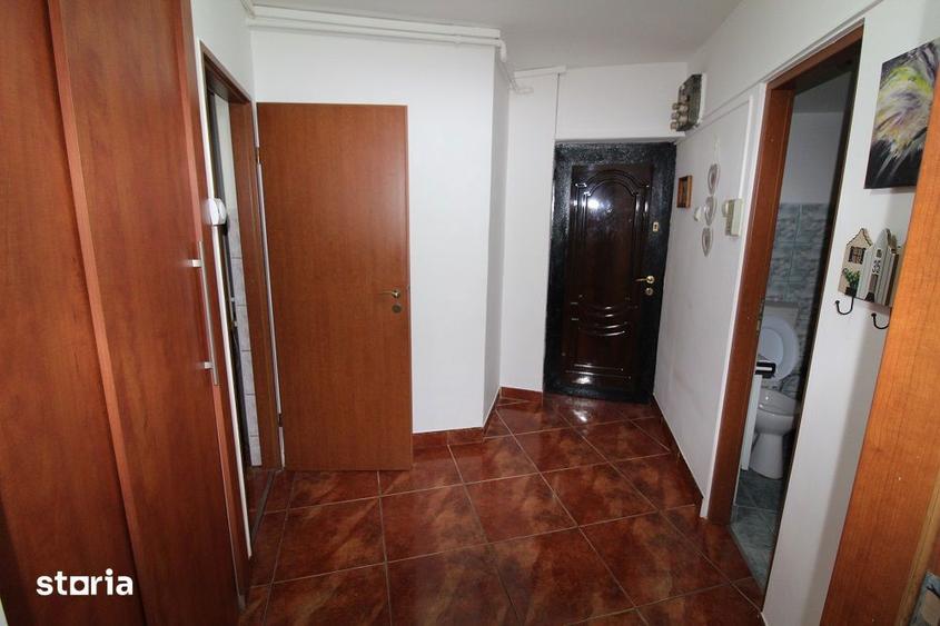 Vand apartament 4 camere in Hunedoara, Micro5/1-Po?ta, parter inalt... - 2