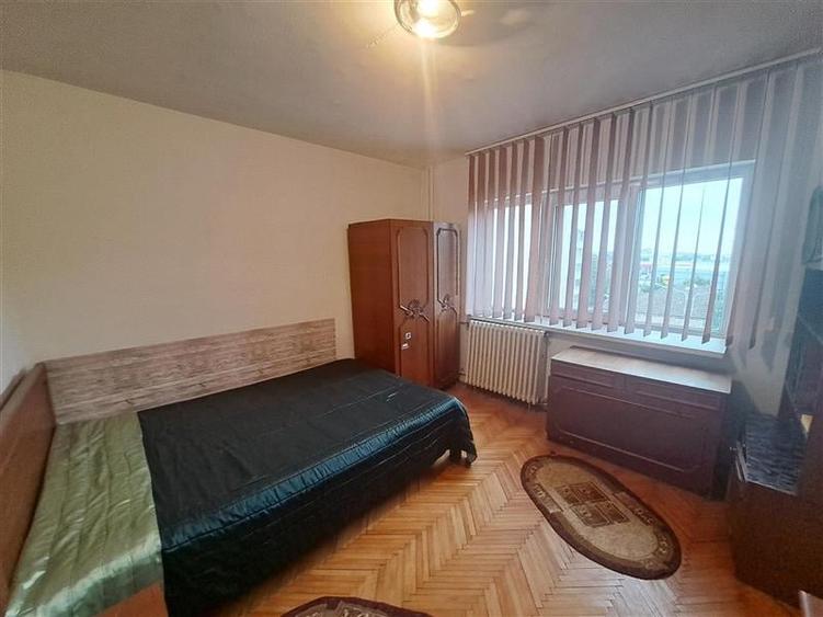 2 camere, decomandat, etaj intermediar, Girocului! - 1