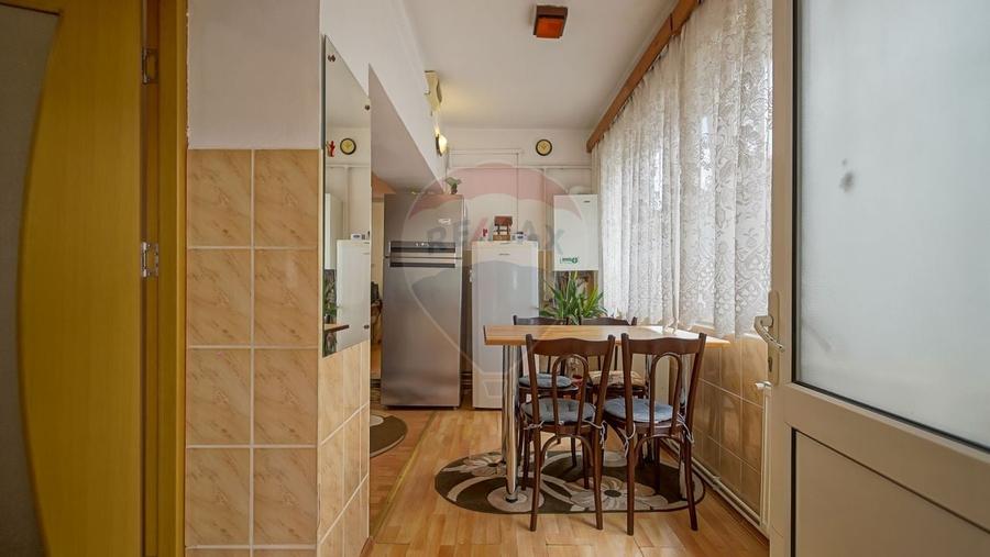 Casa spatioasa cu teren generos, in zona centrala a Sacelelor - 26