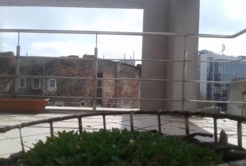 Ap. 2 cam. Piata Muncii bloc 2011 - 1