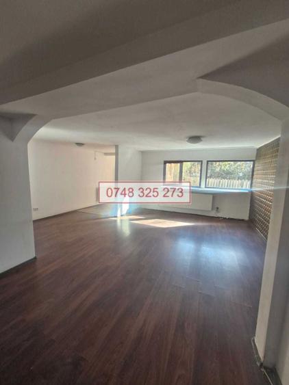 4 Camere 3 Bai Parter si Mansarda in D-na Ghica - 1