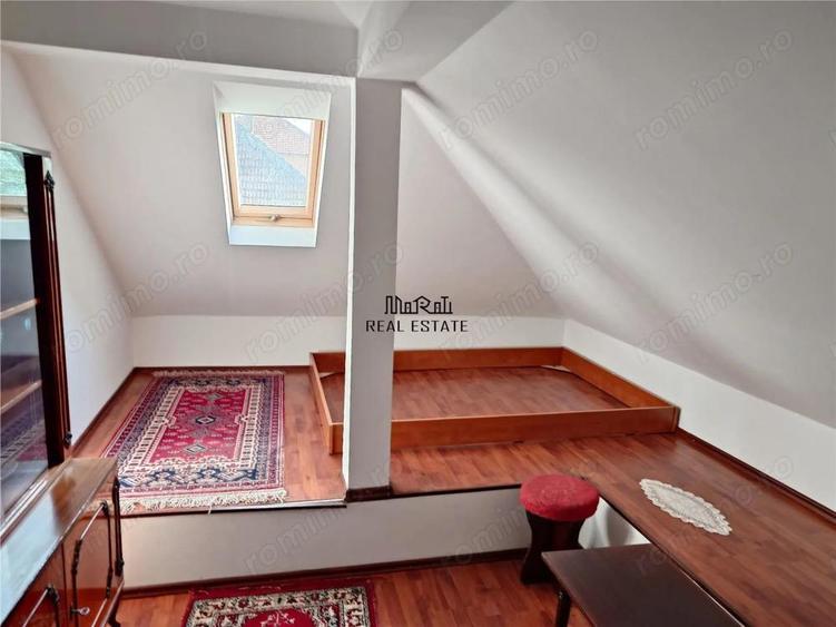 Casa P+M cu teren generos si loturi suplimentare in Baia de Cris - 7