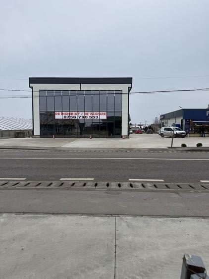 Cladire comerciala P+1 , deschidere DJ251 , exact in intersectie - 6