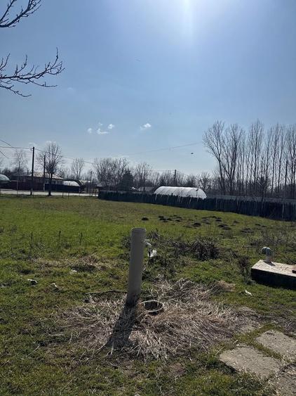 Teren+ casa Gostinu - 2