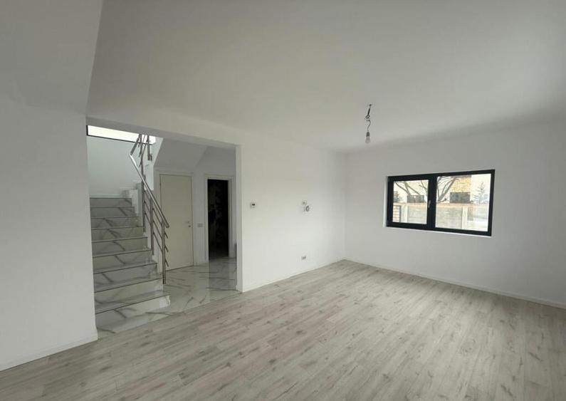 Vanzari Case / vile ILFOV - SUD BERCENI COMUNA - 9