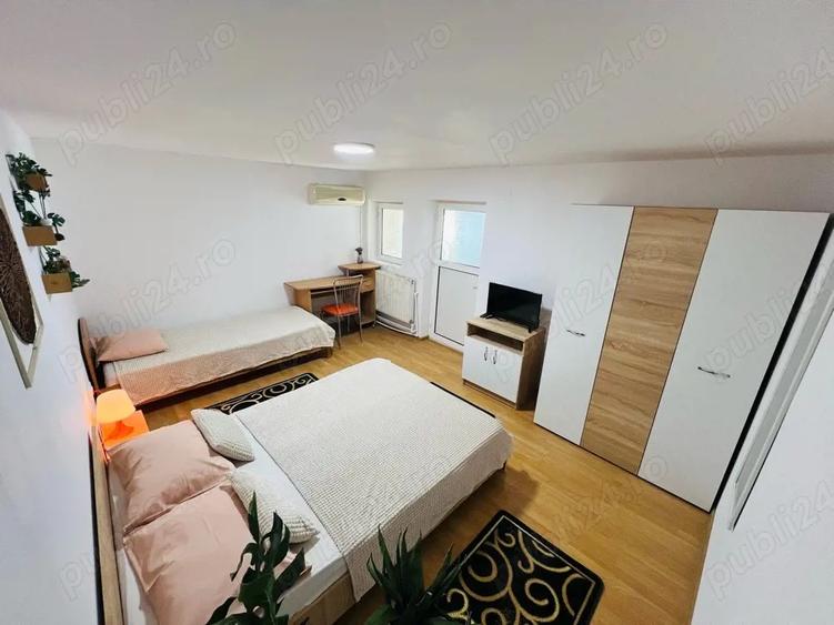 Garsoniera la Plaja 2 papuci - 2