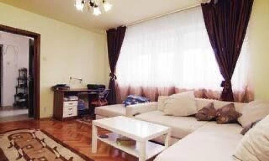 APARTAMENT 3 CAMERE LUJERULUI