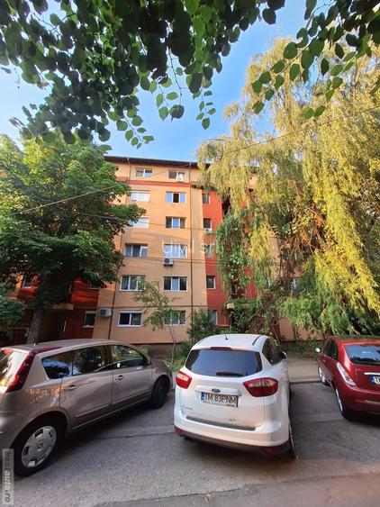 Proprietar vand apartament cu o camera Lipovei Proprietar vand apartament cu o camera Lipovei