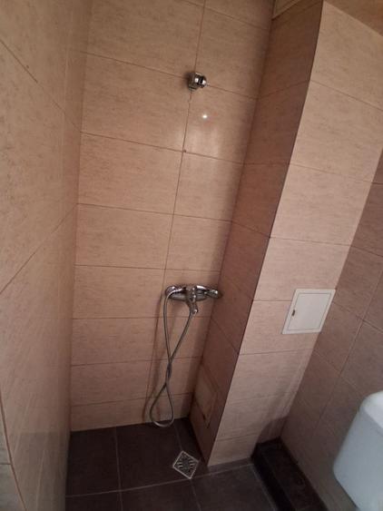 Garsonieră decomandată în Confecții