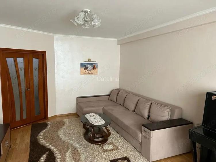 Oferim spre inciriere apartament cu doua camere in zona Balcescu