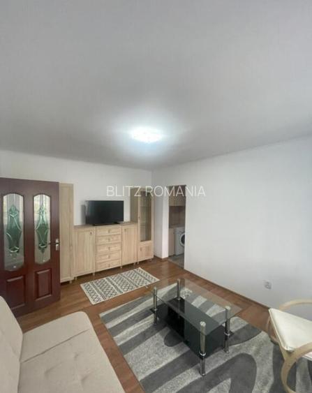 Apartament de 2 camere semidecomandat, 52 mp, ultracentral,