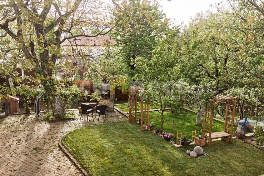 Vila frumoasa cu 4 camere si teren generos in Gruia I Inchiriere - 11