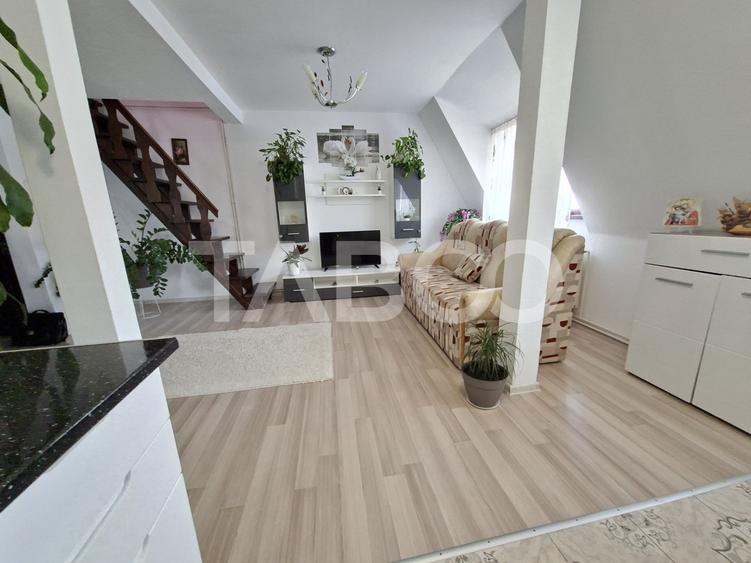 Apartament cu 3 camere de vanzare - mansarda Vasile Aaron - intabulata - 8