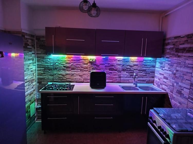 Apartament 3 camere decomandat - zona Trocadero - 195000 euro (Cod E13) - 5