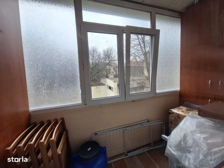 Apartament 2 camere semidecomandate etaj 2 ,URA - 6