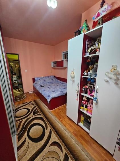 Apartament cu 2 camere, 47 mp, etaj intemediar, Zona strazii Jupiter - 3