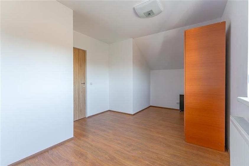 Vila noua, terasa, curte, garaj, cadru armonios, Sanpetru, Brasov - 26