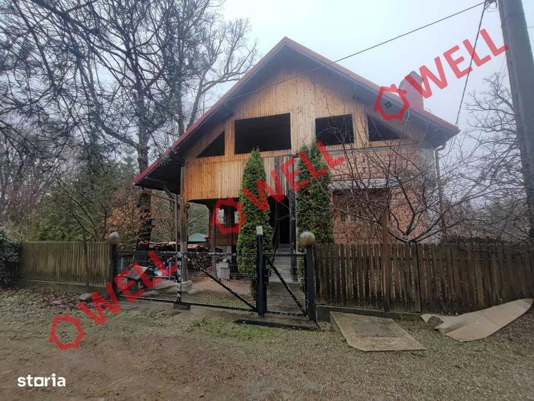 Casă cu 4 camere în Ozun