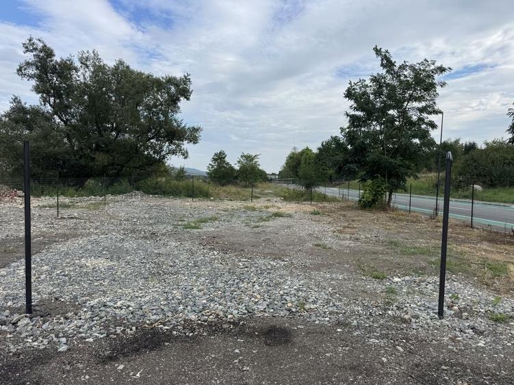 Parcele teren de inchiriat strada Valea Chintaului - 2