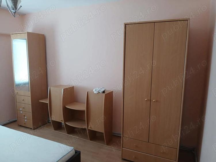 inchiriez apartament decomandat - 4