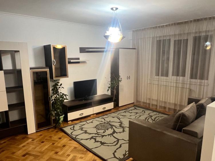De vanzare 3 camere in zona Schei - 4