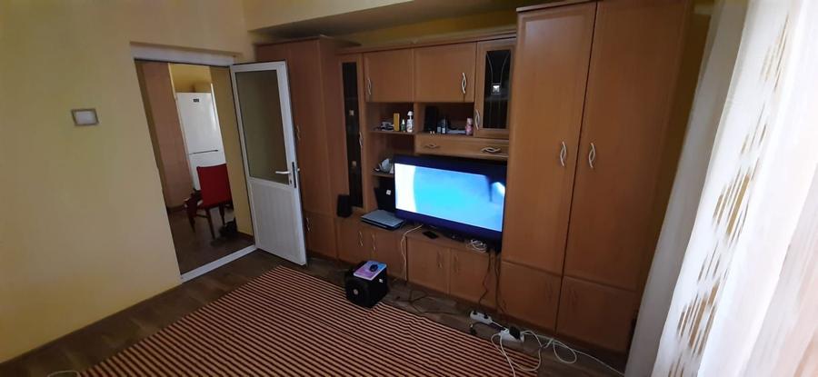 Vand Garsoniera spatioasa 41 mp mobilata - 1