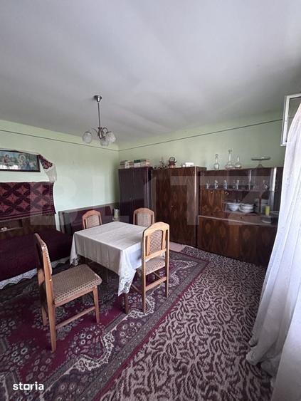 Casă cu 4 camere cu Teren 2000 Mp în Mărișelu