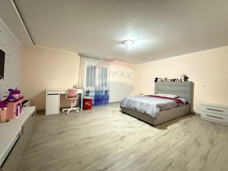 Casa premium cu 5 camere de vanzare in Serbesti, comuna Saucesti - 13