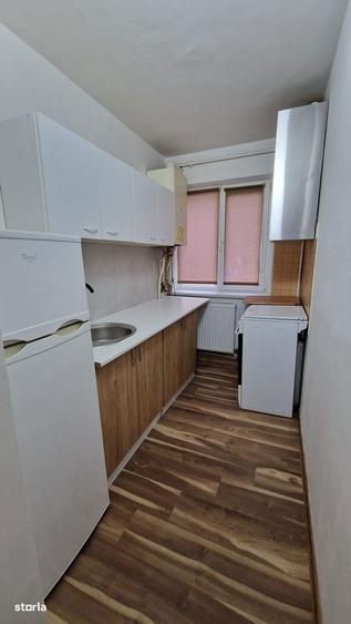 De vanzare apartament 2 camere,renovat si mobilat,zona Stejarul Unirii - 3