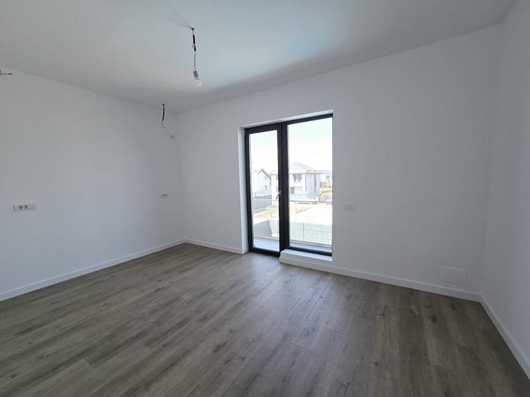 Vila individuala cu piscina si fireplace - 4 camere - 3 bai - dressing - 8