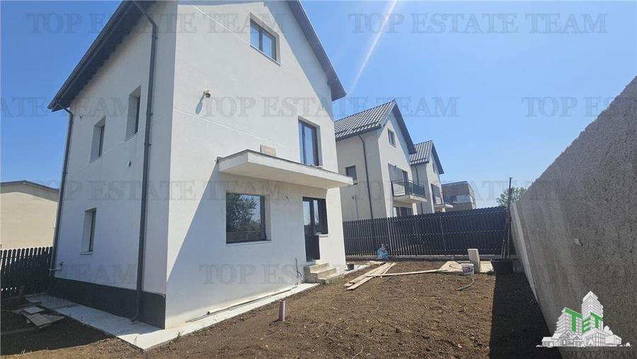 Vila lux 5 camere in Prel. Ghencea-Bragadiru - 1