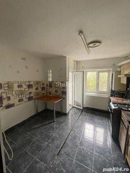 Apartament 3 camere str. Dealu Tugulea sec6 (Virtu?ii)