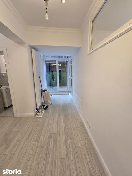 De Vanzare Apartament 2 Camere in zona Eminescu-mosillor sec.2 - 5