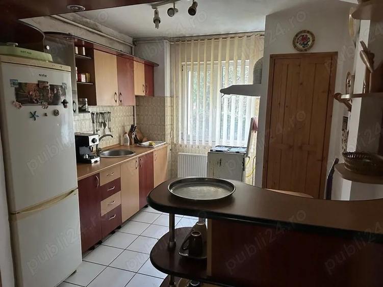 Vand apartament 3 camere in cartierul gheorgheni - 2